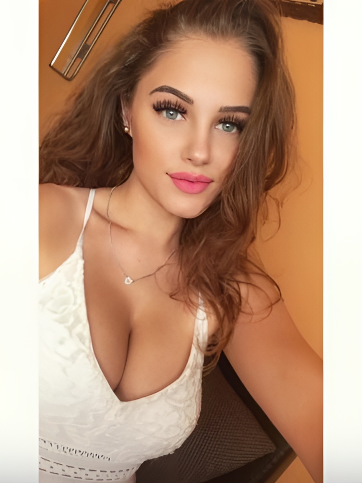 Роксана привлекальеная девушка из Черкесска цена от 5000 руб