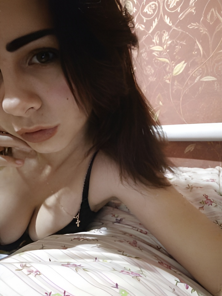 Юлия привлекальеная девушка из Черкесска цена от 2500 руб