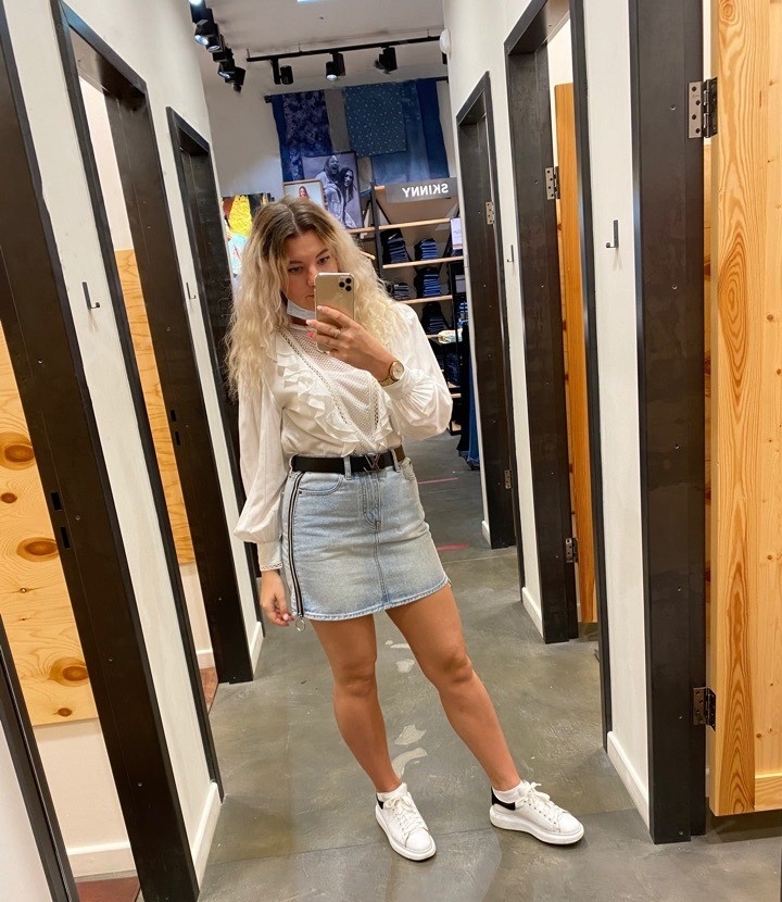 Ирен привлекальеная девушка из Черкесска цена от 3500 руб