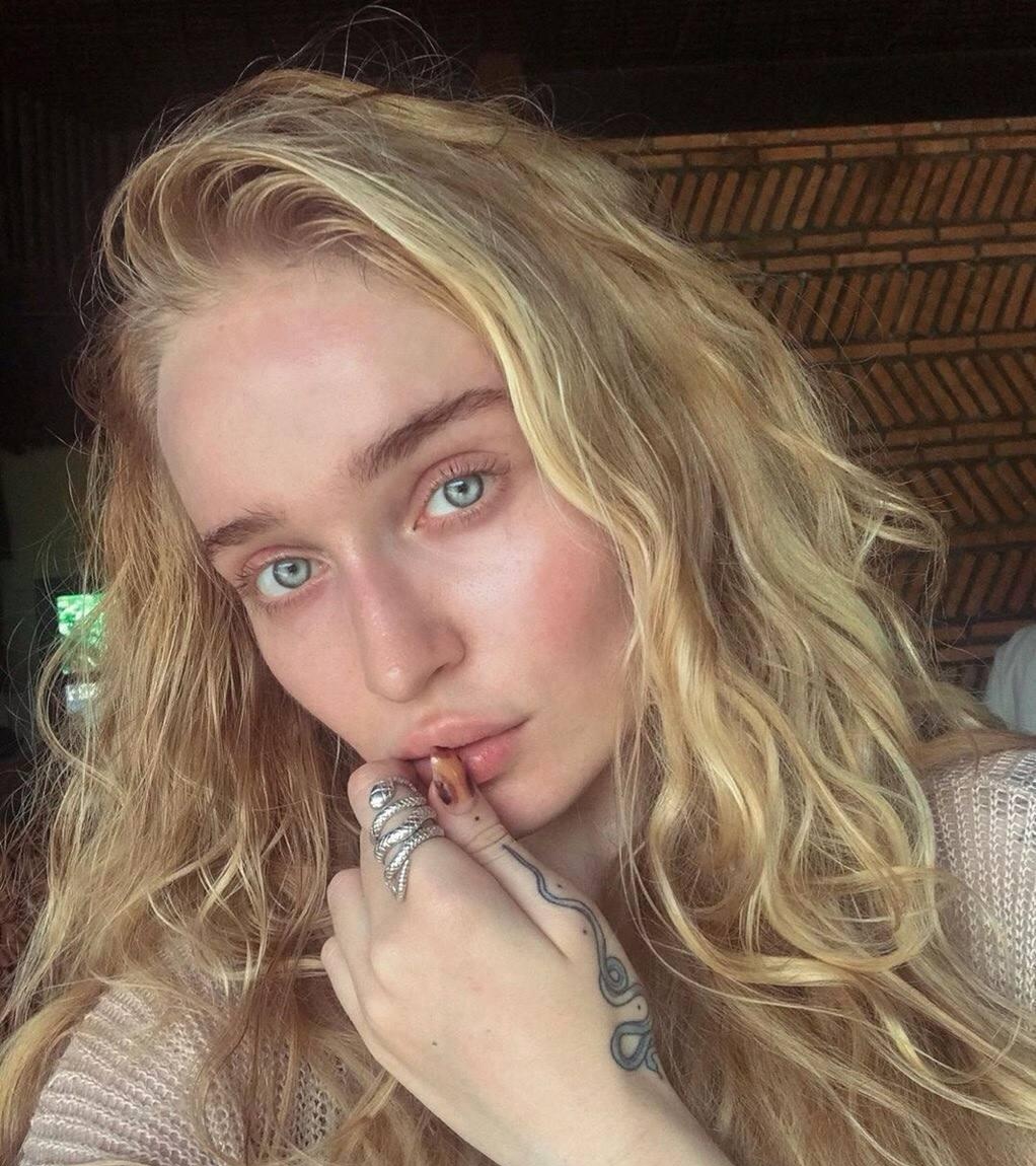 Яночка привлекальеная девушка из Черкесска цена от 4000 руб