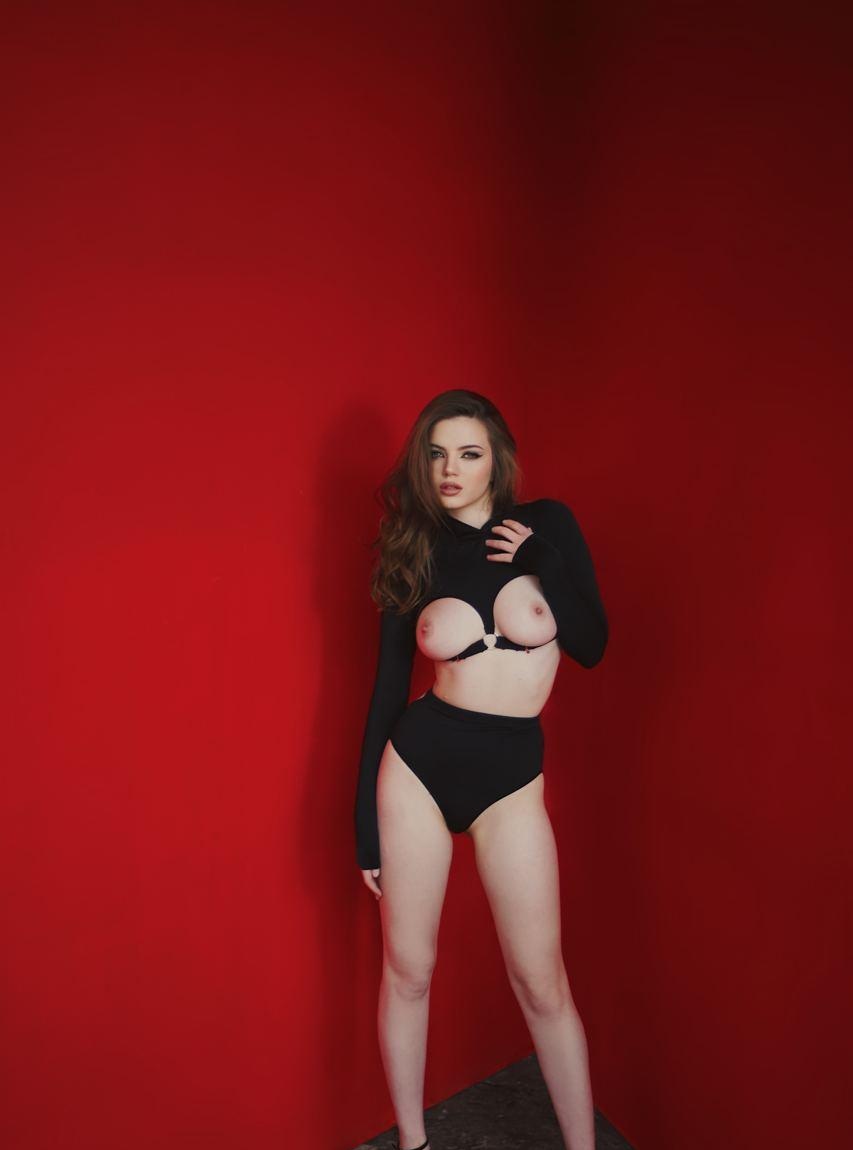 Диана привлекальеная девушка из Черкесска цена от 5000 руб