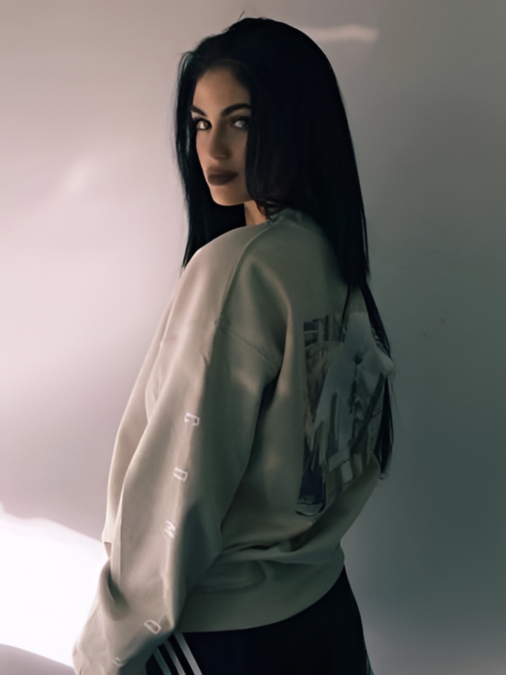 Индивидуалка Арина, доступна для личного знакомства от 2000 руб