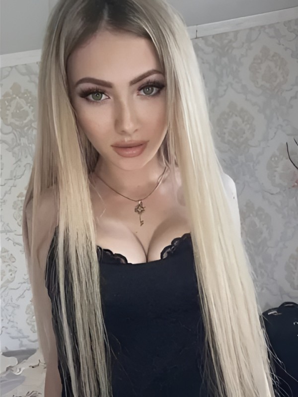 Вероника привлекательная девушка из Черкесска цена от 3000 руб