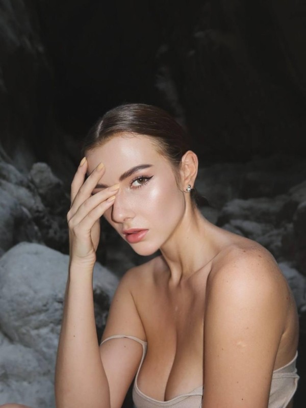 Янка привлекательная девушка из Черкесска цена от 7000 руб